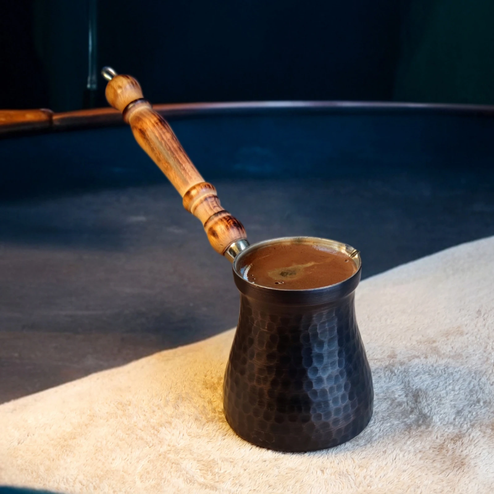 Handmade Copper Coffee Pot Textured Surface Hammered Copper Cezve Cookware Pour Spout Home Utensil Heat Conductivity