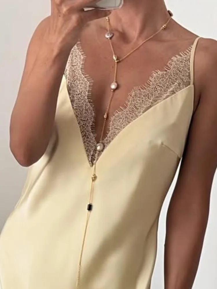 

Женское элегантное атласное платье макси с кружевным V-образным вырезом на тонких бретелях, однотонное, на каждый день и для отпуска, новинка 2026 года