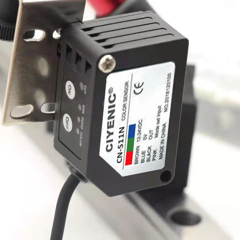 高精度カラーマーク検出器,電気目識別ラベル,カラー分離,修正光電センサー