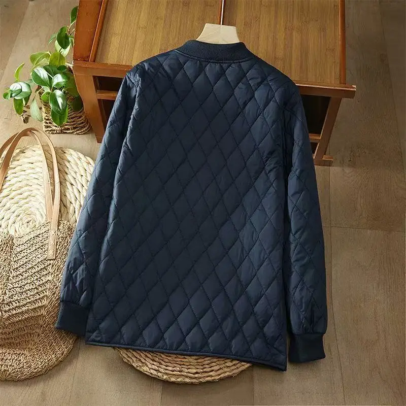 2025 Giacca in cotone leggero da donna Nuove giacche larghe a maniche lunghe con griglia di diamanti autunno inverno top casual solido da madre