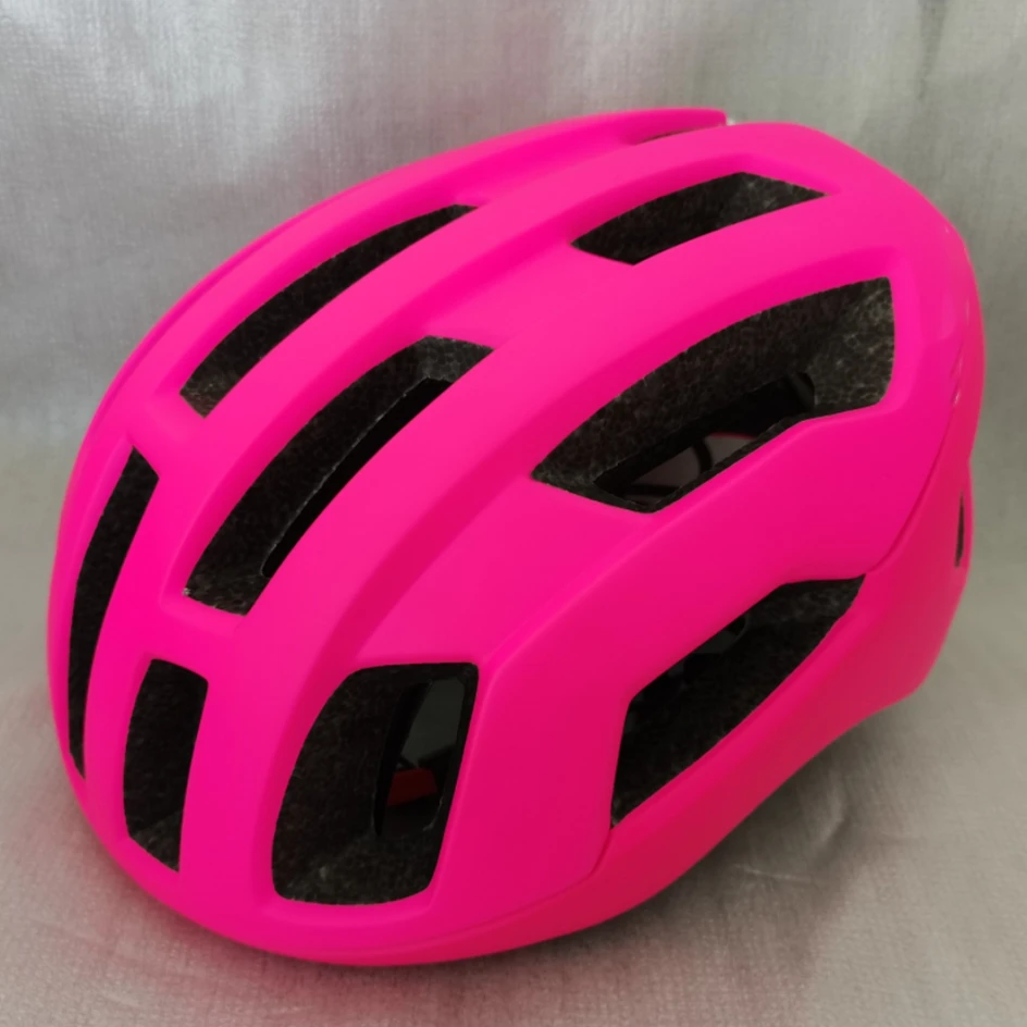 Ultralight Cycling Helmet Men Women Riding Intergrally-molded Mtb Air Bicycle Helmet EPS Road Bike 54-60cm Capacete Ciclismo