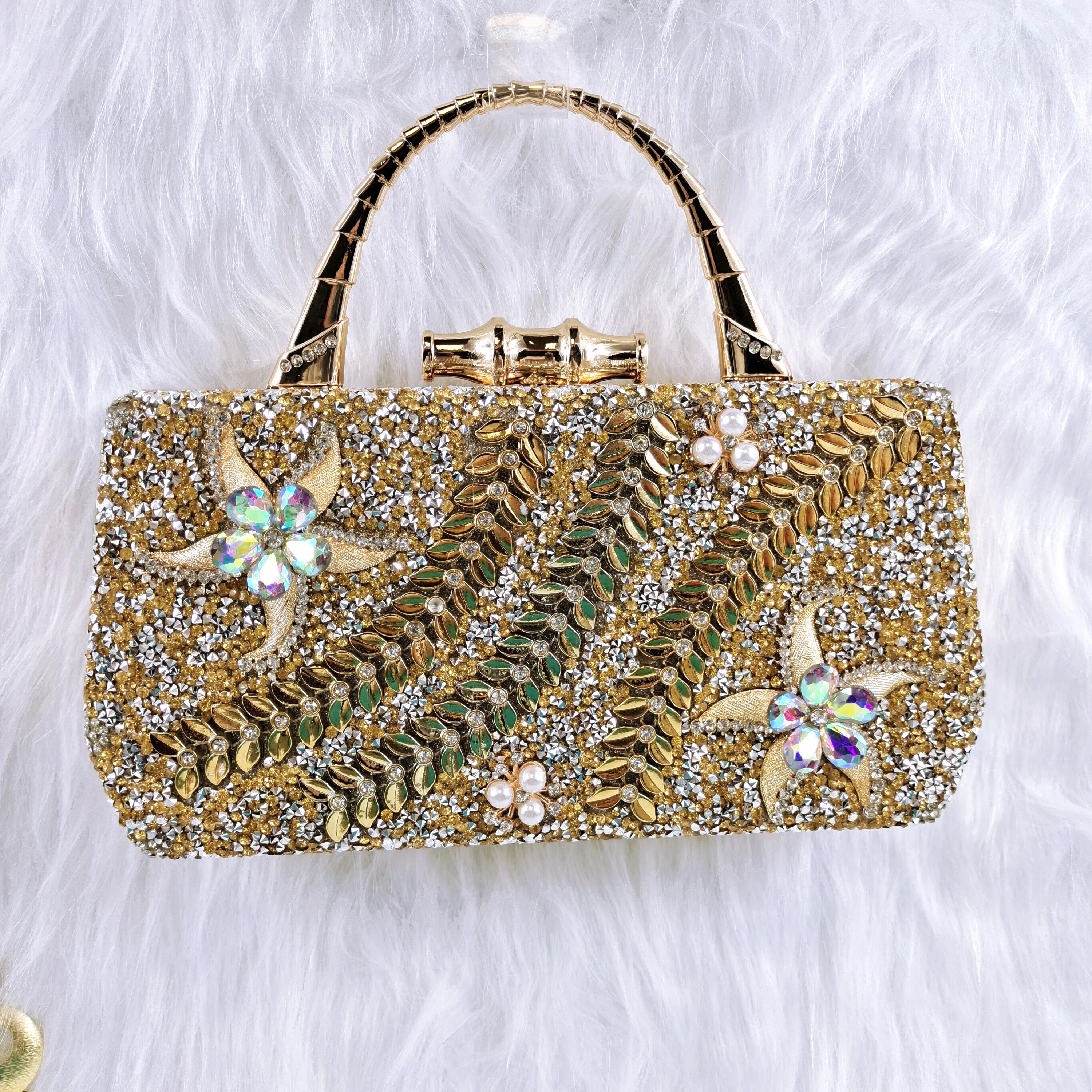 QSGFC 2023 Stylish Design Full Diamond Evening Bag Ladies Wedding Bag Elegant Commuting Handbag