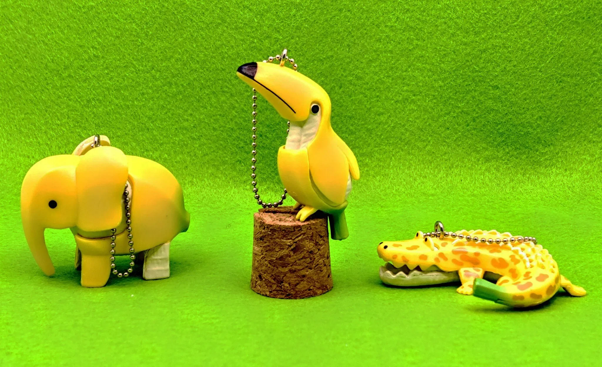 Qualia capsule toys Banana Animals Mascot Ball Chain Part.4 cute yellow Elephant Crocodile Kangaroo Otter Toucan figures pendant