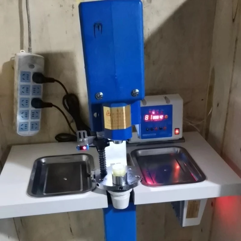 Universal for domestic and foreign trade! SS brand semi-automatic buckle machine, buckle machine for clothing