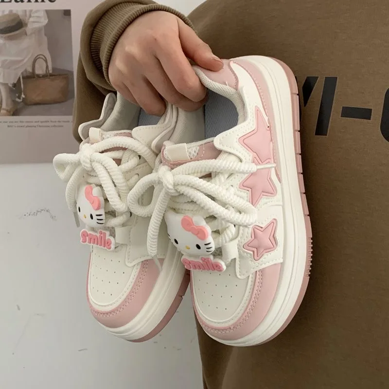 Sanrio Original Hello Kitty Platform Sneakers Preppy Style Off White Shoes Wszechstronne urocze buty z dużą główką dla kobiet 2024 Nowość