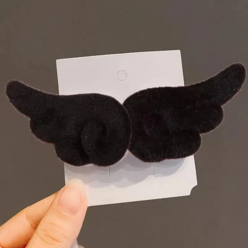 2Pcs Sweet Angel Wing Plush Hair Clips Girl Bangs Cute Hairpin Simple Hairclip Ornament Fashion Hair Accessories Side Clip - view 3