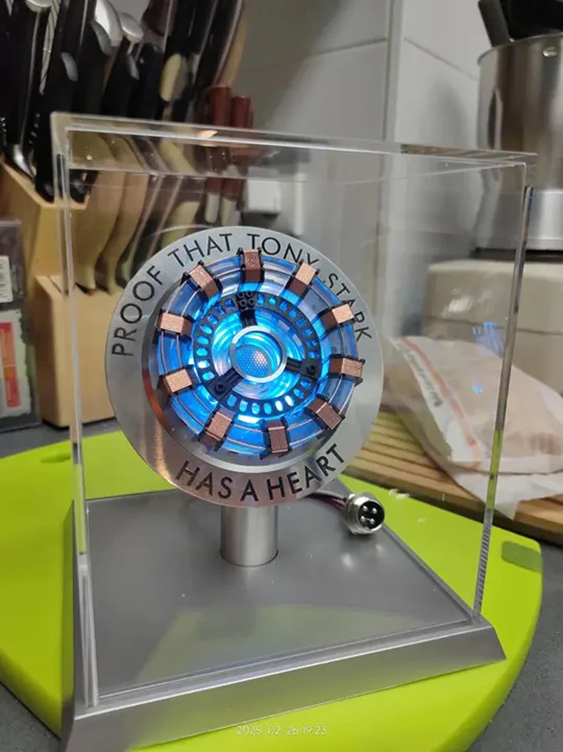 Cosplay Arc Reactor Herzförmige LED-Licht-Brustlampe MK1, MK2 als Geschenk für die Dekoration des Spielzimmers oder des Schreibtisches – Detail 12