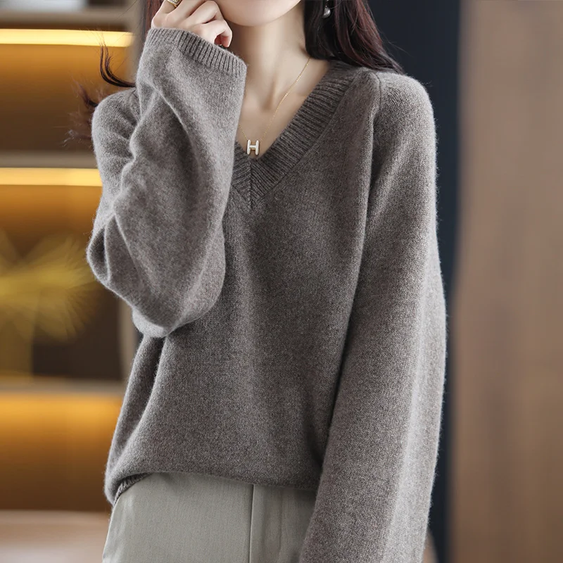 2023 Autumn And Winter New Solid Color V-Neck 100% Pure Wool Sweater Women's Loose Knitted Bottoming Long-Sleeved Sweater JQ143