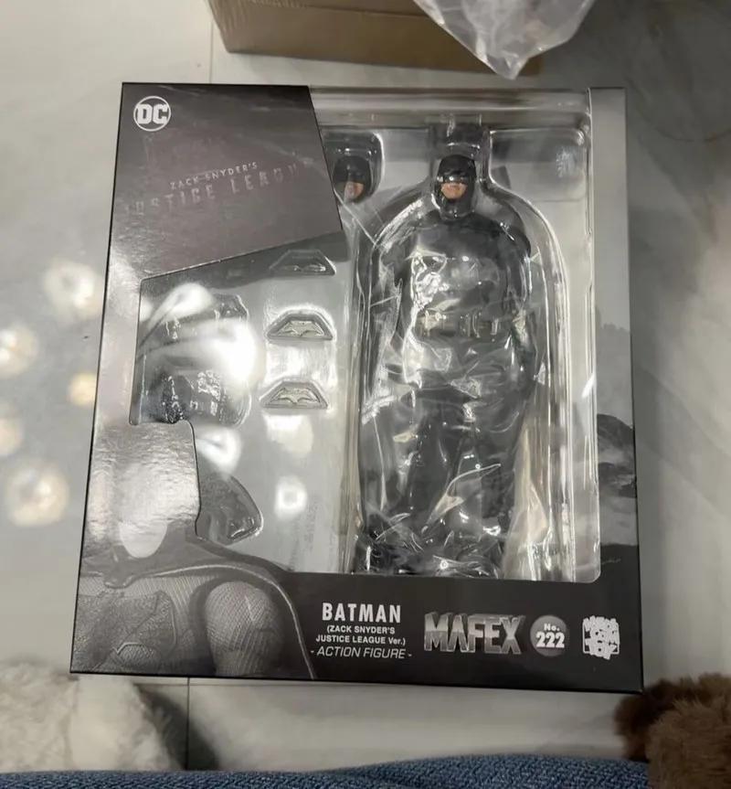 In Stock 100% Original Medicom Toy Zack Snyder's Justice League Mafex No.222 Batman MAFEX 222 Action Figure Model Toys Gift