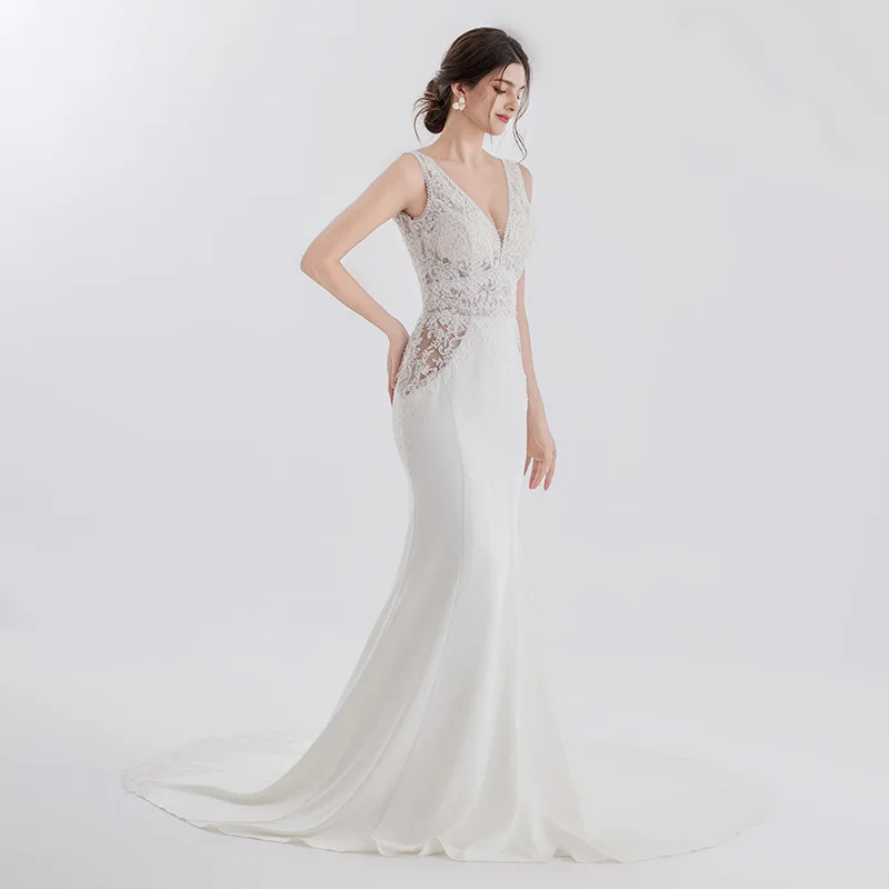 UI211-Solid color long dress deep V wedding dress