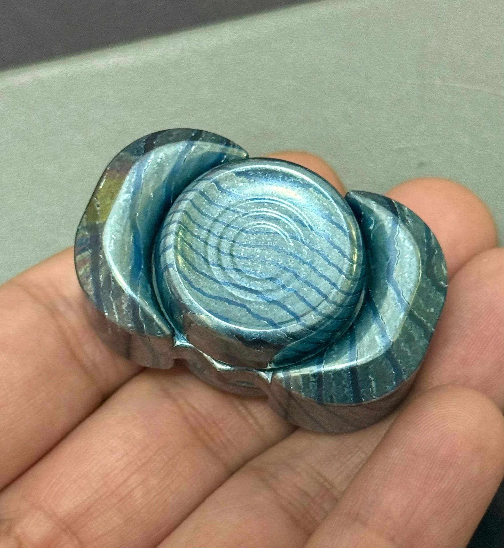 Used EDC FZ zirconium horse gyro EDCC decompression toy