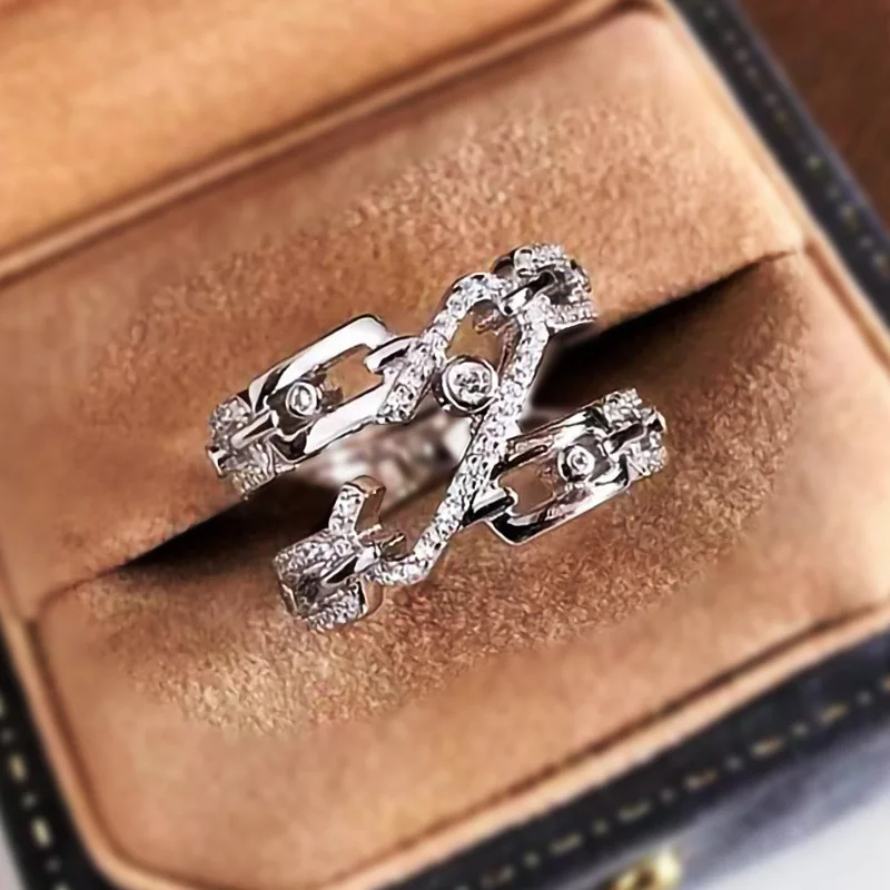 

Trendy brand niche paperclip design ring, women's ring buckle, irregular shaped jewelry, trendy new style