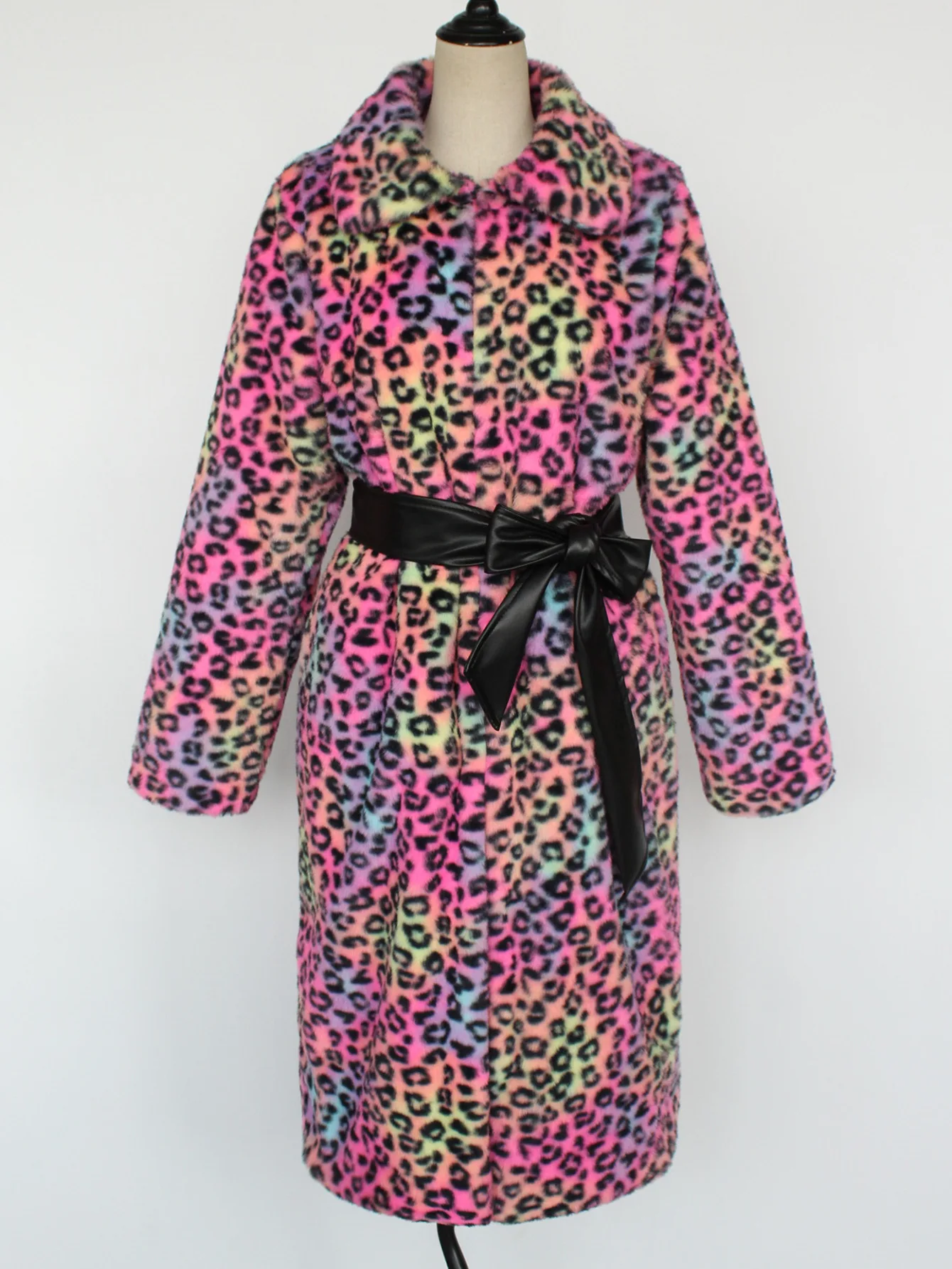 Cappotti leopardati colorati da donna Giacca lunga in pelliccia sintetica con lacci Colletto rovesciato Manica lunga Punto aperto Allentato Casual Autunno Inverno 2025