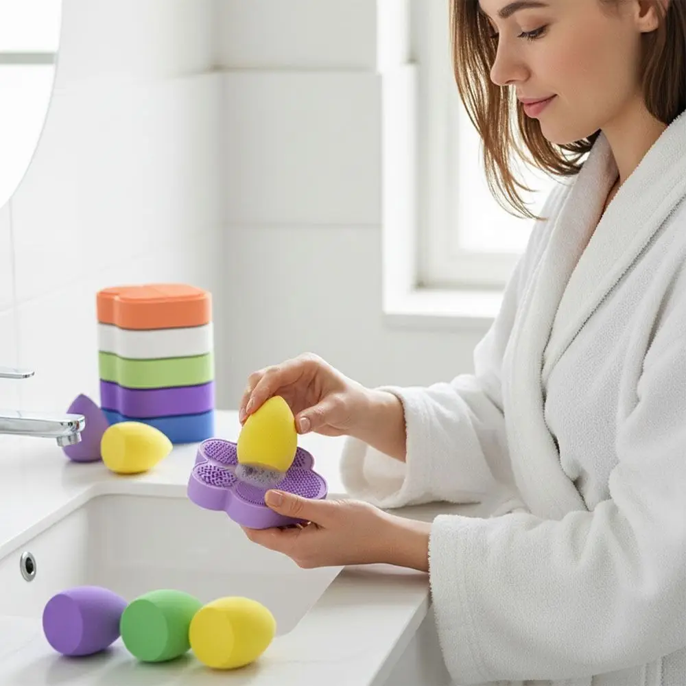 Strumento 2 in 1 per la Pulizia dei Pennelli da Trucco, Espositore Multifunzionale a Forma di Zampa di Gatto, Supporto Multicolore in Silicone per Asciugare i Pennelli