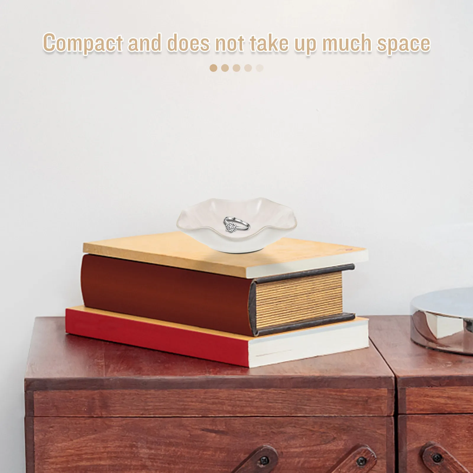 

Ceramic Jewelry Plate Elegant Jewelry Display Dish Trinket Tray Organizer for Rings Necklaces Women Trinket Dish