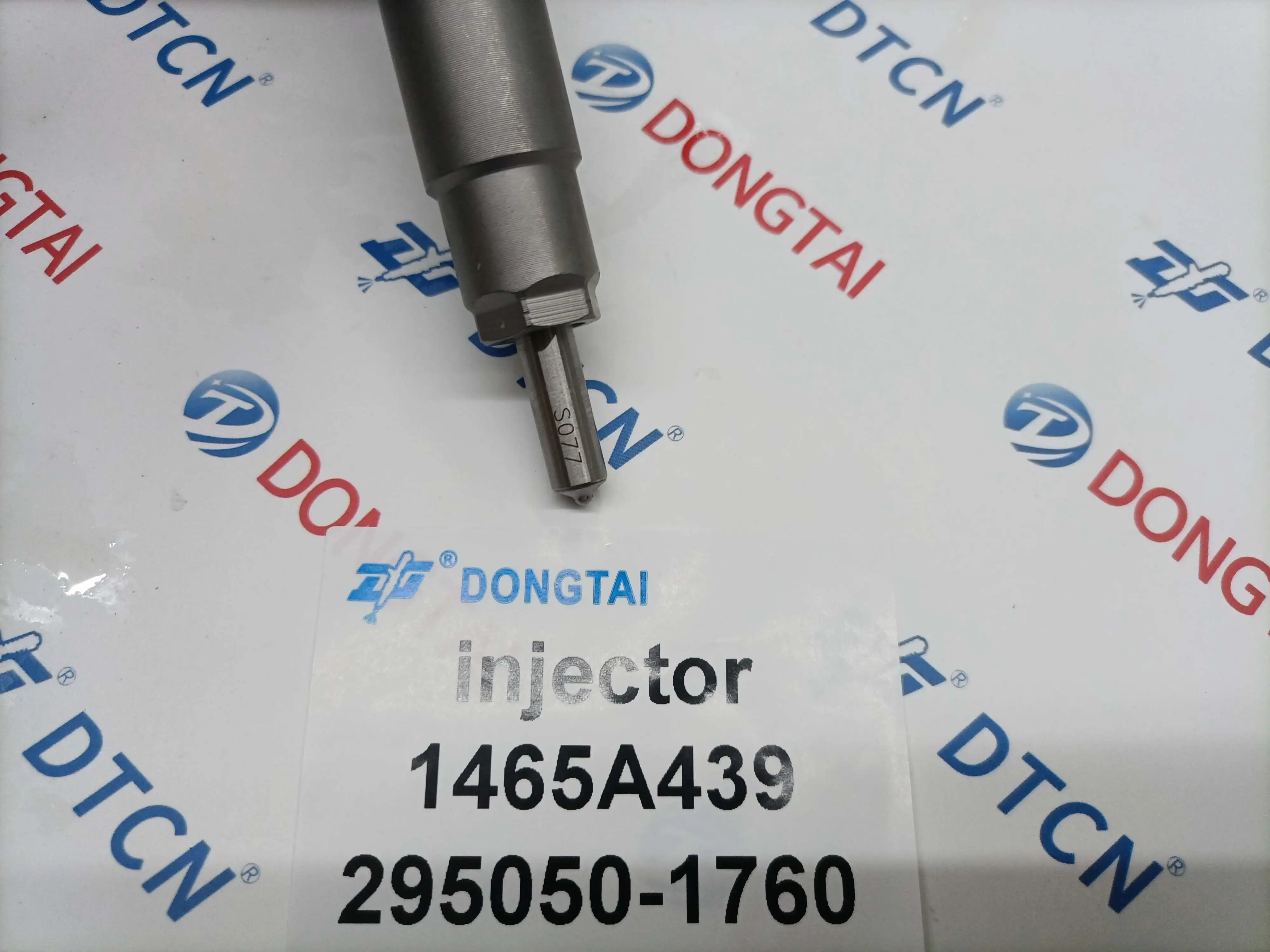 High Quality Common Rail Fuel Injector 295050-1760 1465A439 For Mitsubishi 4N15 Engine L200