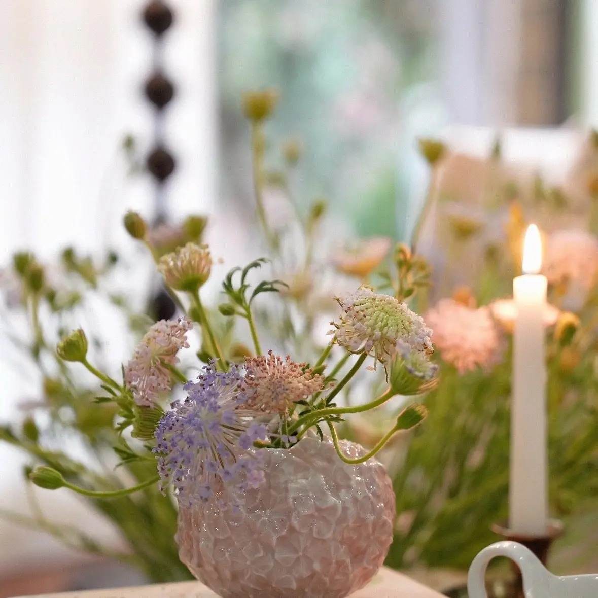 Ceramic Vase Nordic Style 3D Texture Relief Hydrangea Shape for Living Room Home Tabletop Decor Atmosphere Ornament Gift