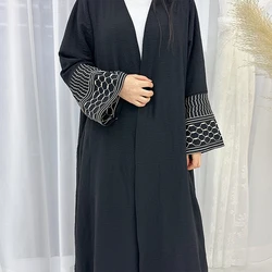 2024 New Open Plain Abayas For Women Dubai White Black Embroidery Modest Kimono Abaya Muslim Kaftan Dress Robe Femme Musulmane