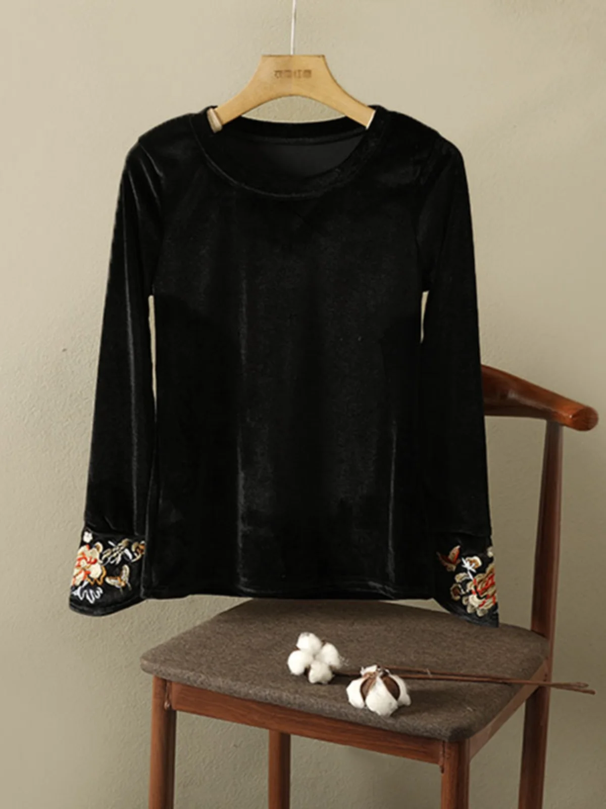 Warm Velvet Embroidered T-irt Women's Autumn Winter Long Sve Casual Chinese Sle Base irt Top Match All