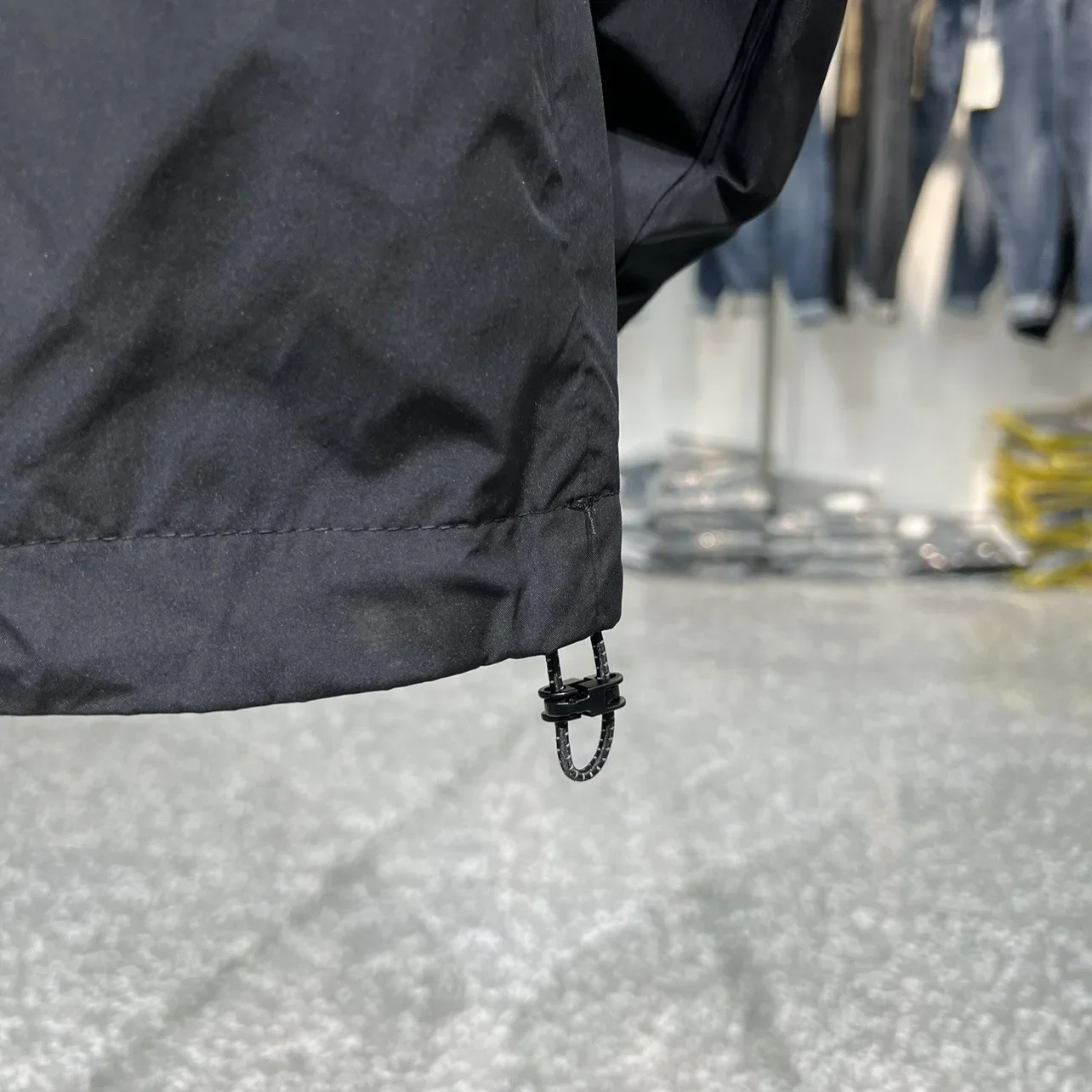 Arbeitsjacke mit Kapuze, wasserdicht, winddicht, für den Außenbereich, lässiger lockerer Mantel, Windbreaker-Hoodie-Jacke – Detail 7