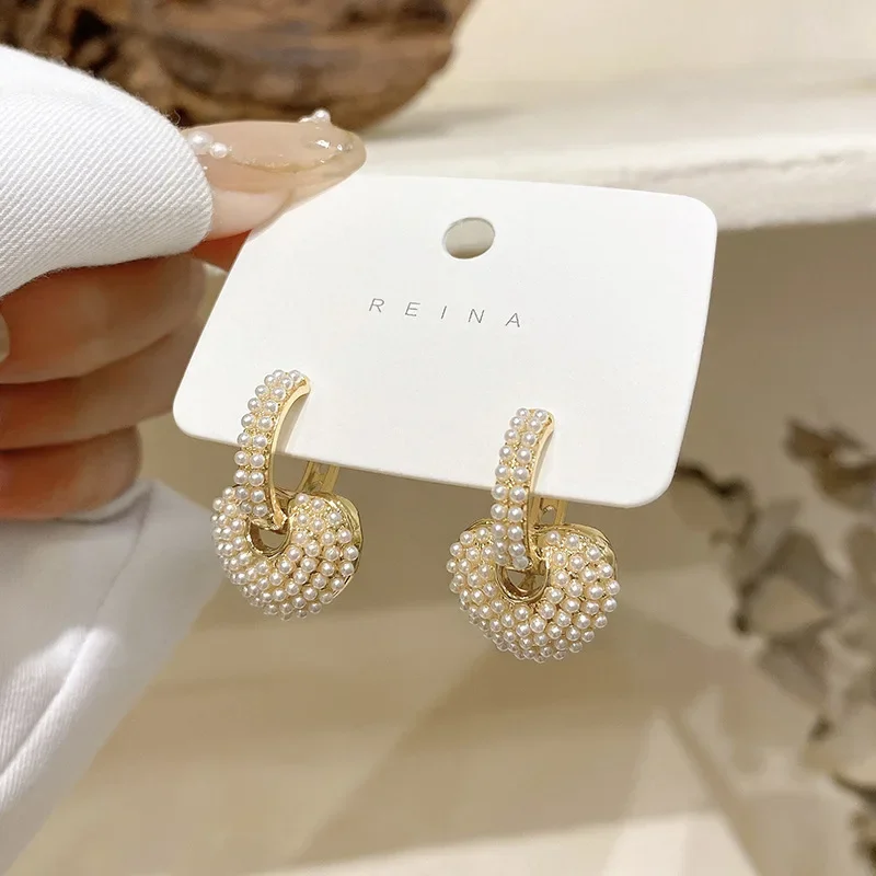 Pesona penuh mutiara hati anting menjuntai untuk Wanita Mode Korea warna emas baja nirkarat geometris lingkaran Hoop perhiasan hadiah