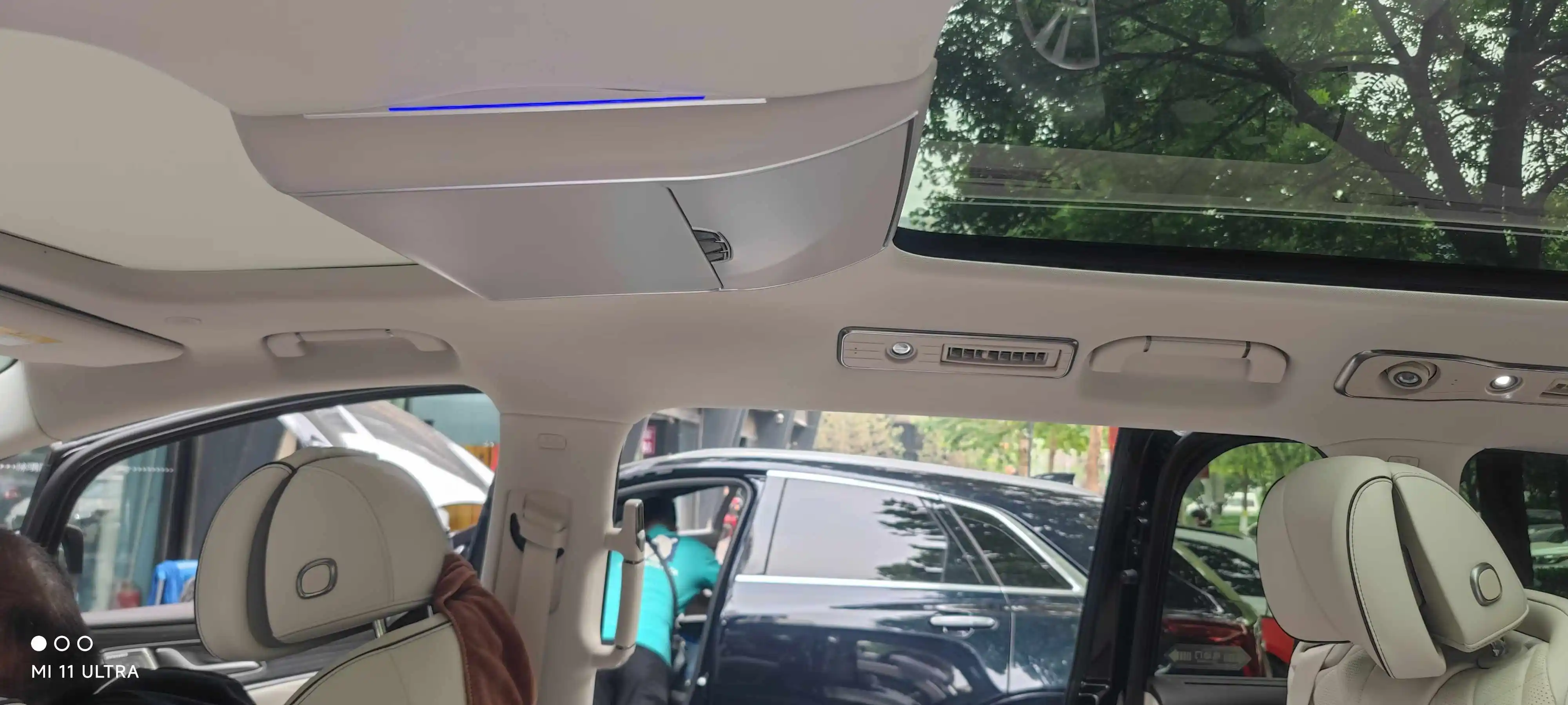 Denza-D 9 أندرويد سقف 1080P 15.6 ''IPS LCD شاشة تعمل باللمس سقف السيارة الذكية جبل التلفزيون USB واي فاي بطاقة SIM التحكم الكهربائي