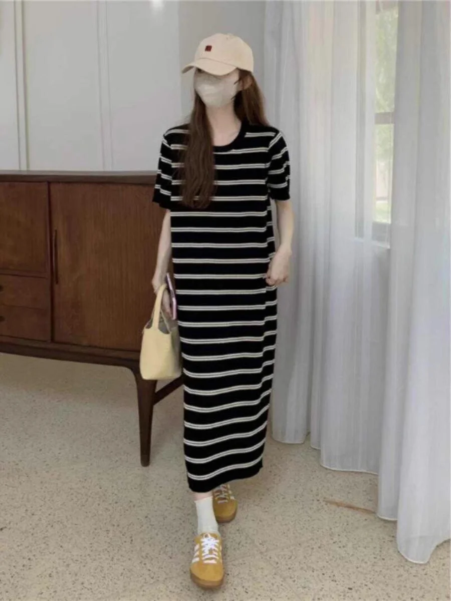 怠惰なスタイルストライプニット半袖 T シャツドレス女性の夏のルースアイスシルクカジュアルロングドレス W395
