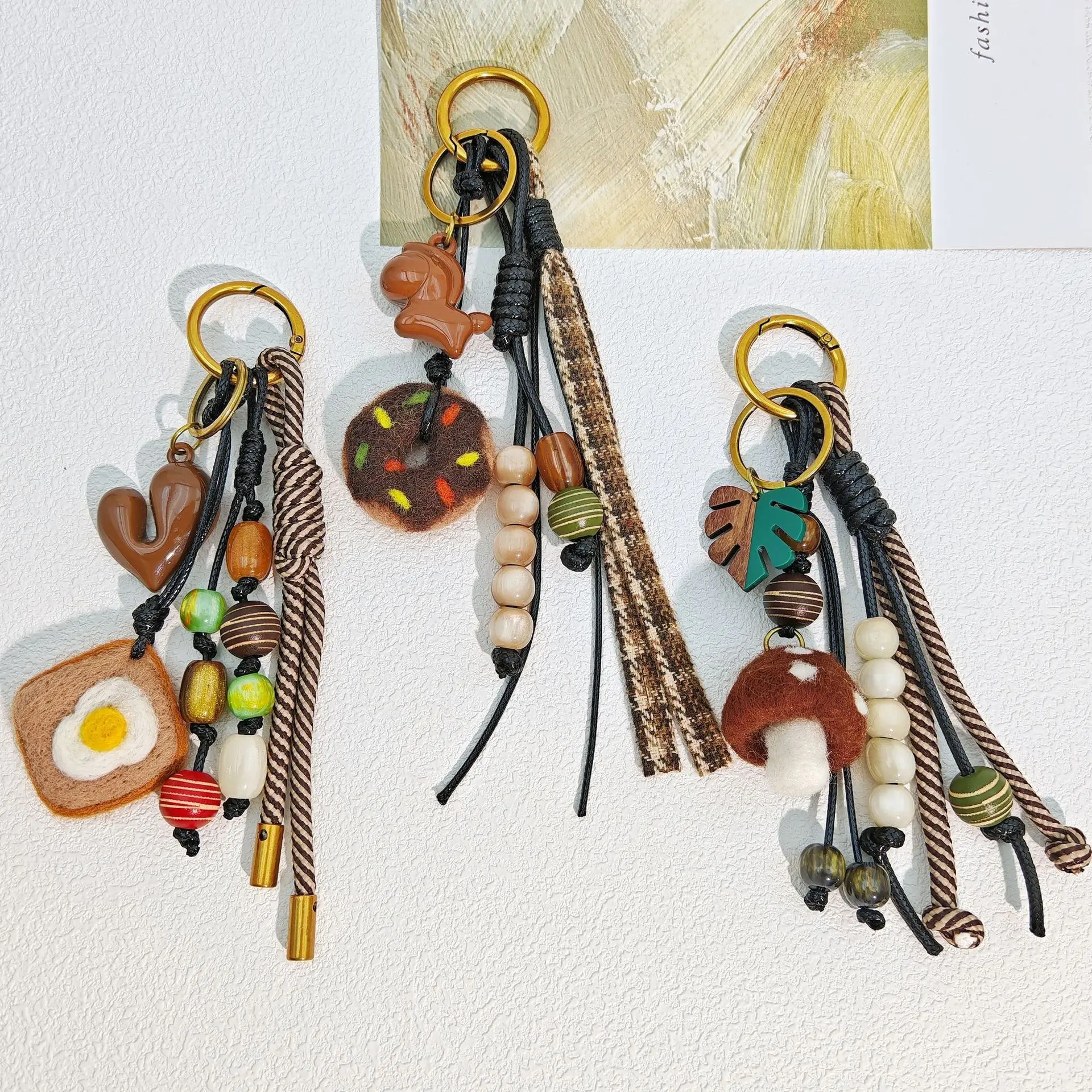 

Новая ниша в стиле ретро в этническом стиле, шерстяная фетровая сумка ручной работы для хлеба, подвесной тканый брелок из бисера, новый кулон, сумка, детали, аксессуары