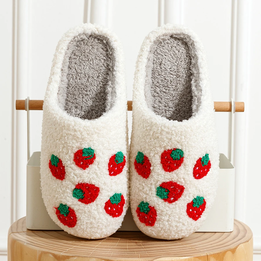 Home Women Slippers Strawberry Casual Faux Fur Warm House Shoes Girls Bedroom Comfy Home Flat Slip-on Slides Chaussure Shoes