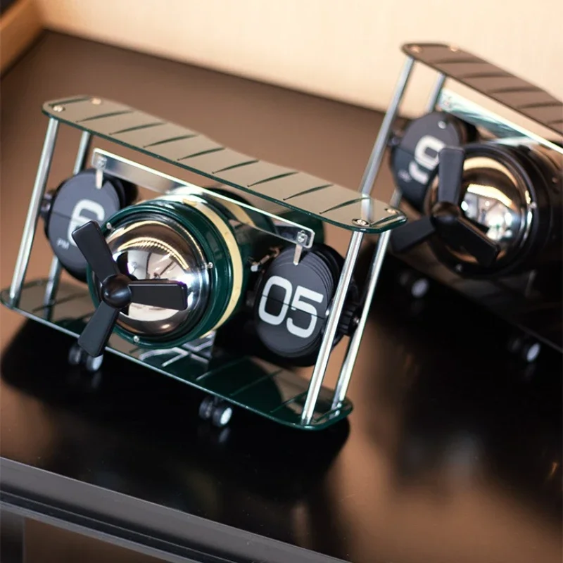 Creative machinery Vintage aircraft Automatic electronic page turning clock Desktop retro ornament
