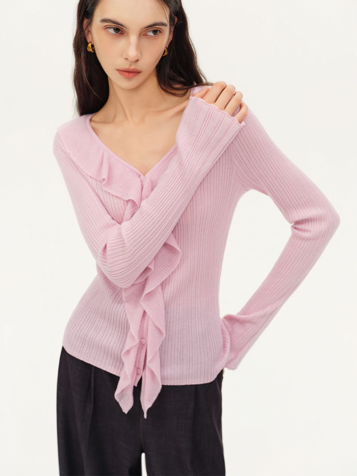 ZIQIAO French Romantic Flared Sleeve Wool V-Neck Knit Sweater for Women Wool 2026 Autumn New Slim Fit Top Solid Gentle Daily