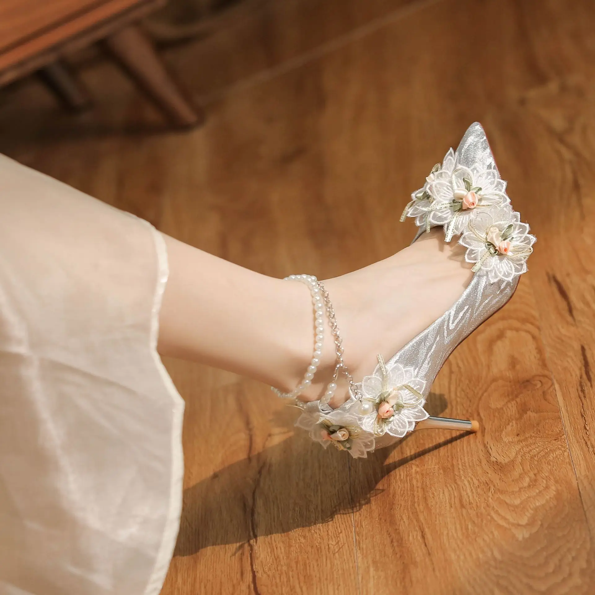 

Wizard of Oz with pearl chain French skirt wedding shoes stiletto temperament women's high heels
