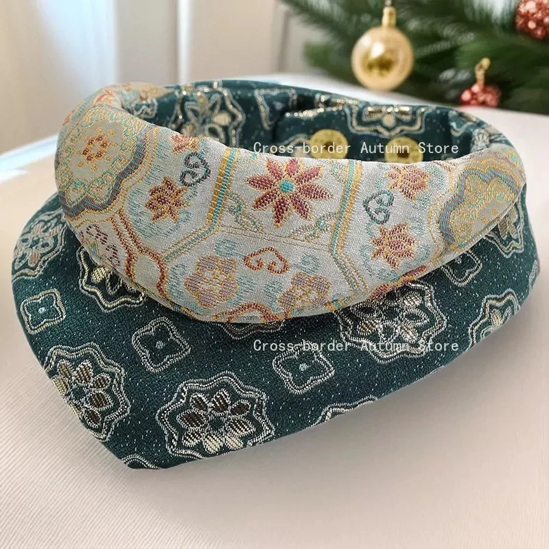 Chinese style jacquard cat saliva towel, new Chinese style color matching triangle scarf, bib, pet supplies