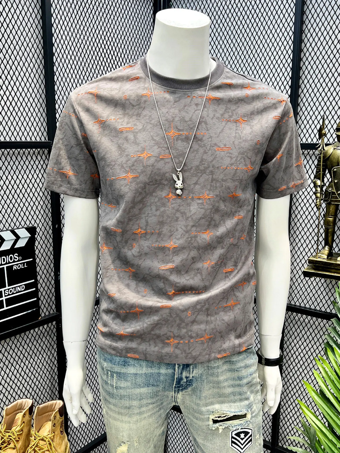 Men's Ice Silk ort Sve T-irt Burned Flower Design Trendy Lightweight Ripped Haome Top Breathable Cotton Summer 2026