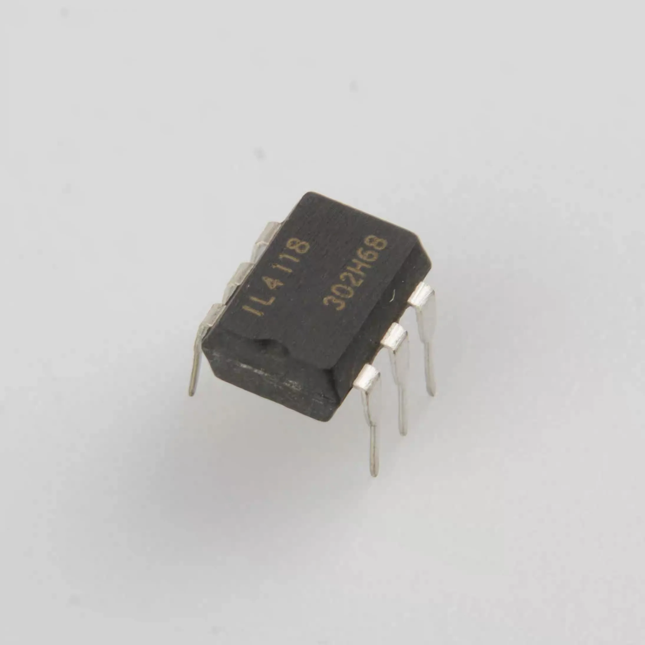 IL4118 DIP 6-pin optocoupler chip, through-hole optocoupler