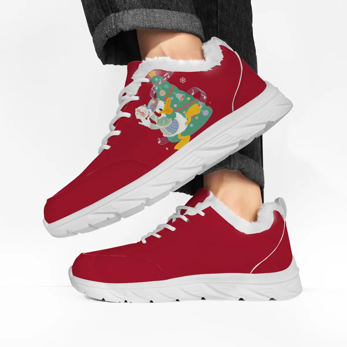 女性用冬用フラットシューズ、赤いクリスマスドナルドダックスニーカー、毛皮の襟とツリーの形をしたラウンドトゥ、暖かい綿の靴