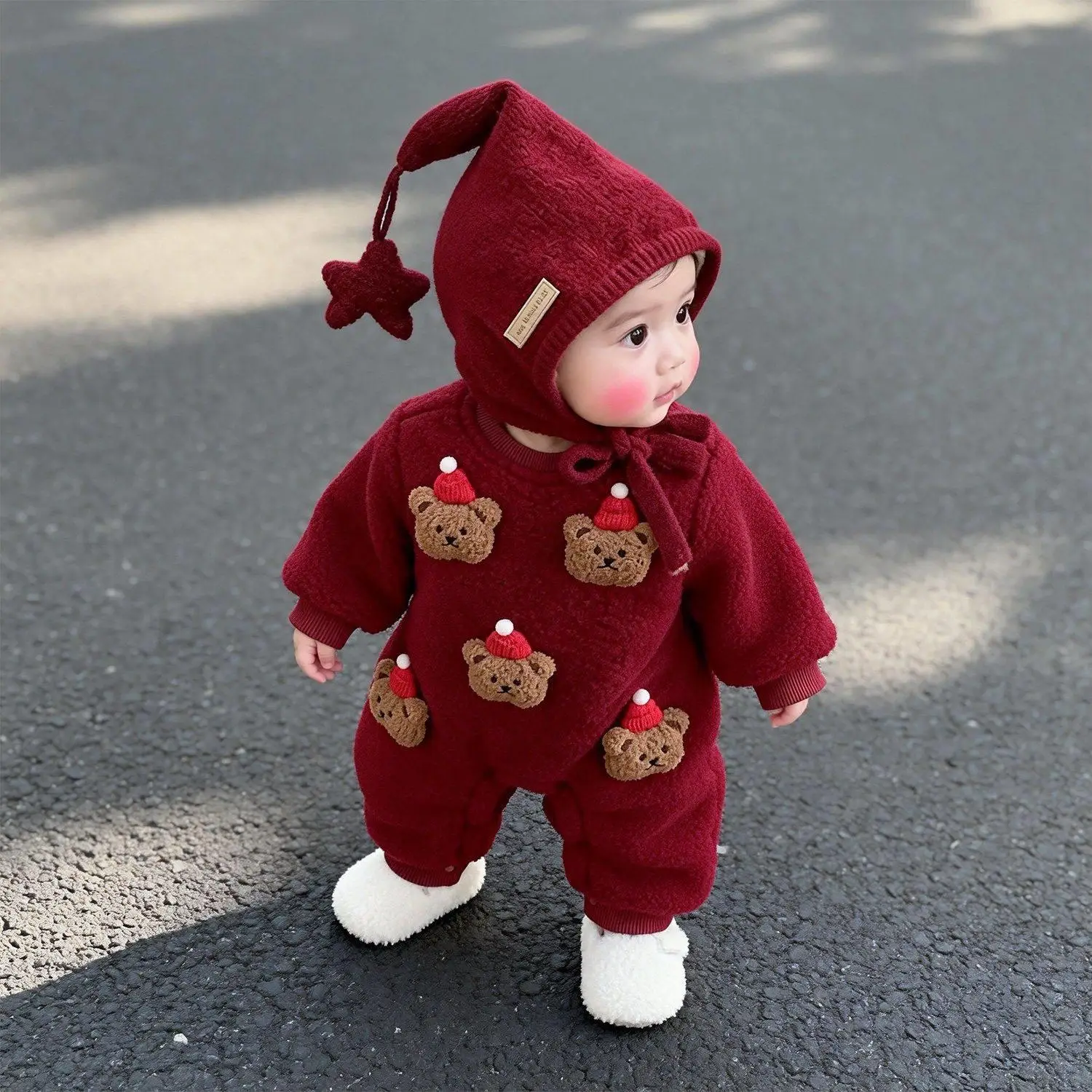 

Очаровательная утепленная зимняя одежда для младенцев: милые корейские новогодние наряды для малышей из полиэфирного волокна, теплые, подходят для мальчиков
