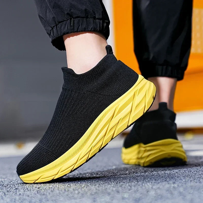 Large size Men's shoes Couple sports and leisure series breathable non-slip wear-resistant  light fashionable shoe