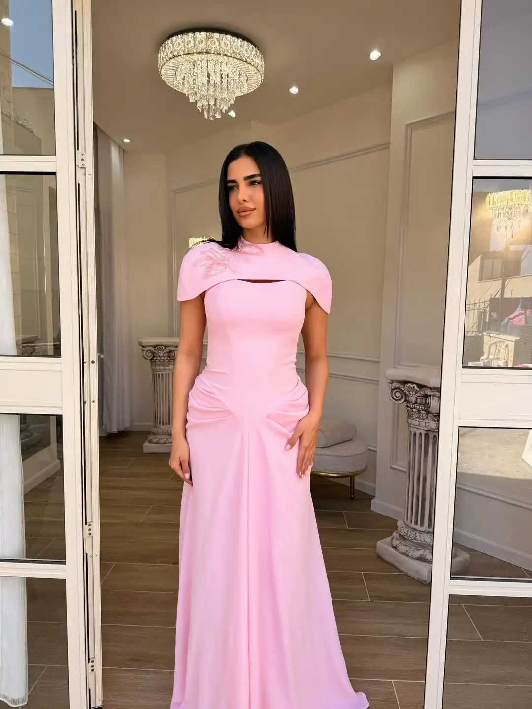 

QR Customized Luxurious Elegant Evening Gown Dresses Spaghetti Straps Satin A Line Floor Length Beading Pleats Prom Party Formal