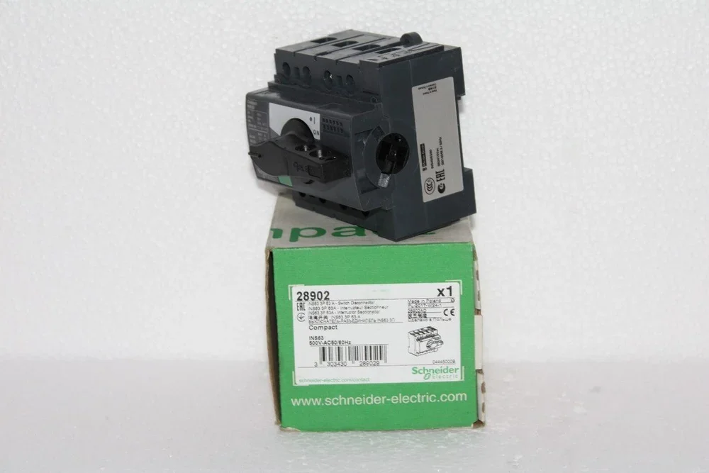 28902 INS63 3P switch-disconnector Compact INS63 - 3 poles - 63 A