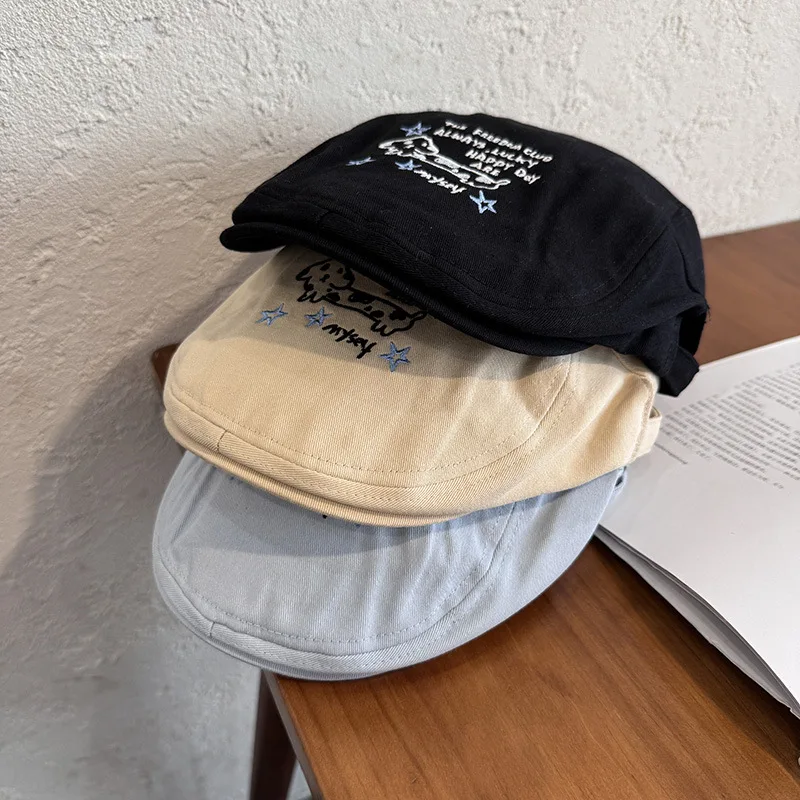 Casquette Newsboy Style Coréen Imprimée Chien Brodé Lettres Unisexe Vêtements de Rue Décontractés Chapeau Tendance