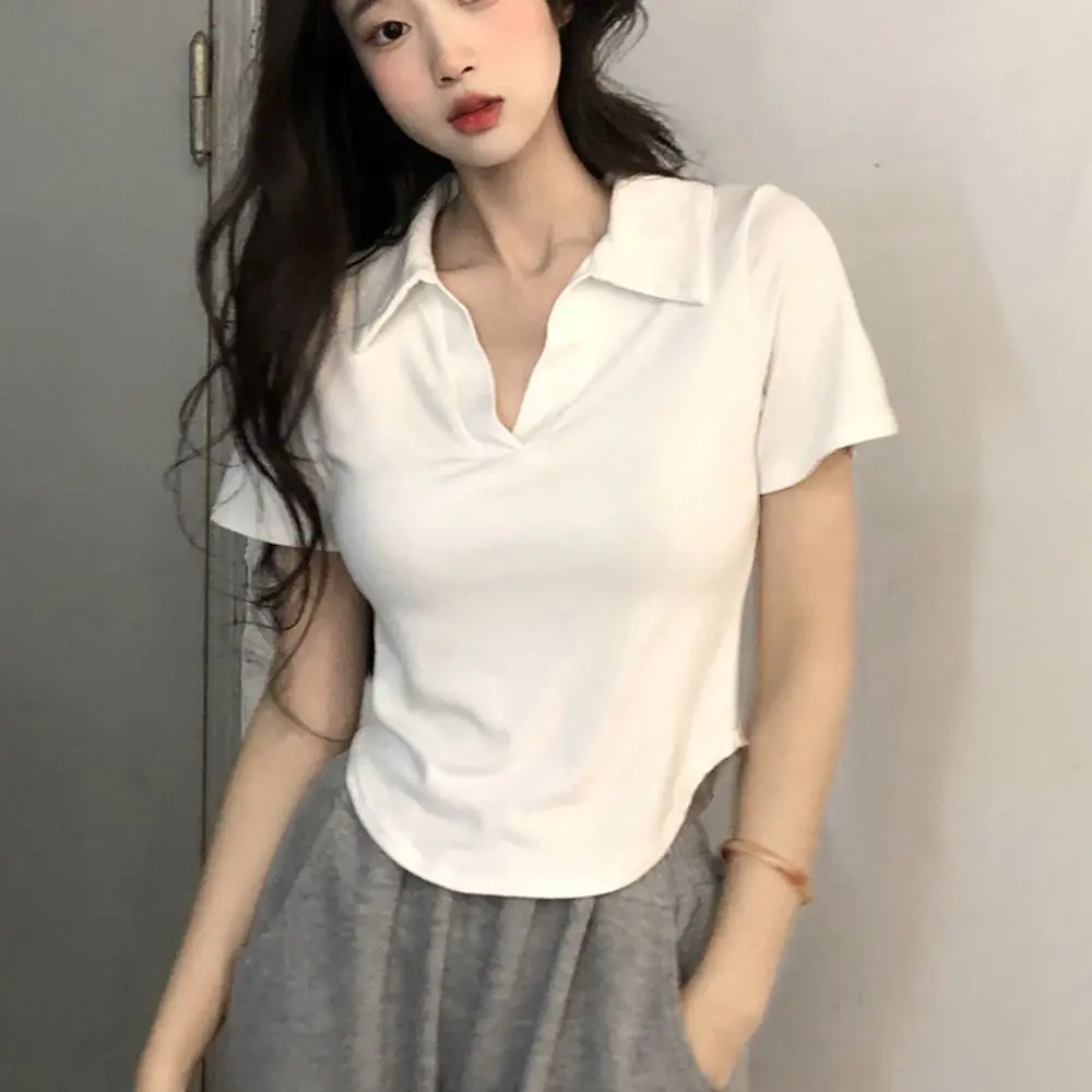 

Модная футболка с v-образным вырезом и воротником-поло Y2K, облегающий укороченный топ с короткими рукавами, шикарный пуловер, базовые футболки, женские пляжные рубашки