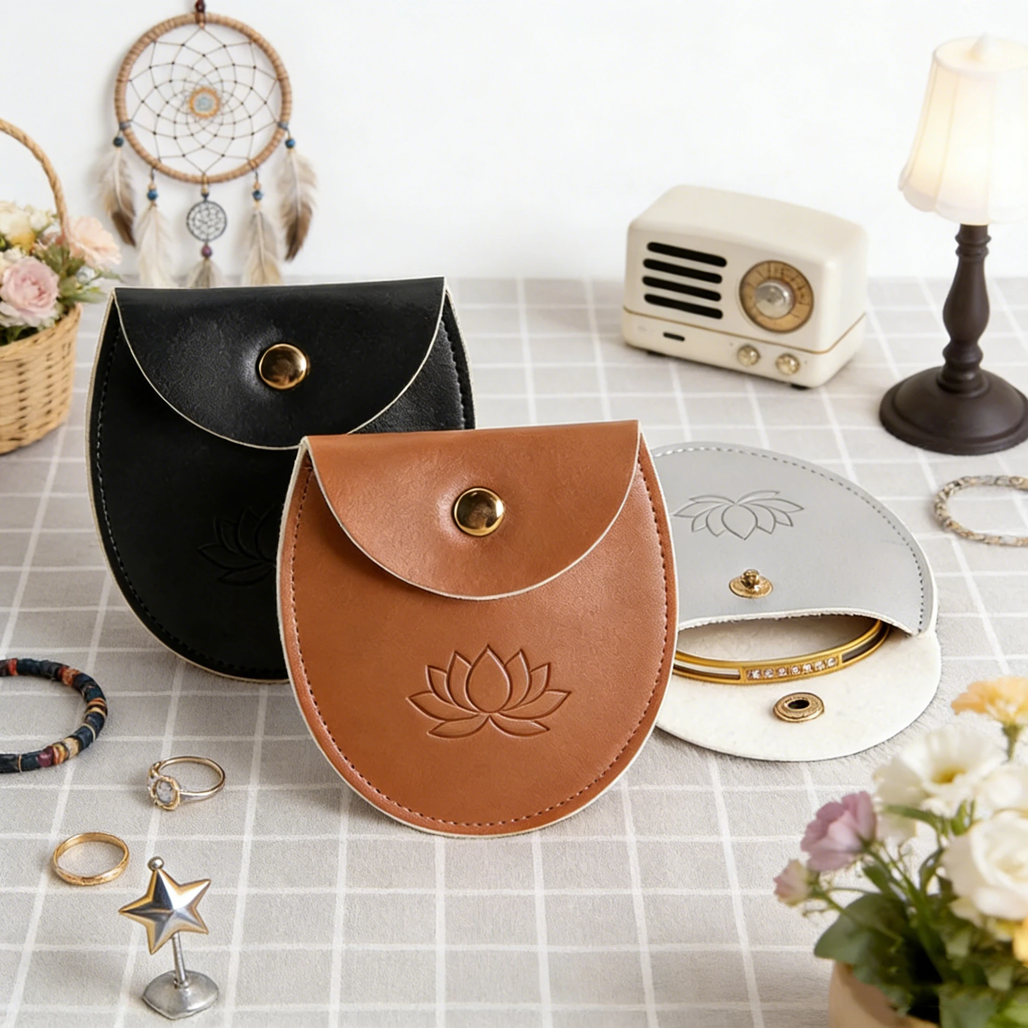 

50/100 шт. кожаные мешочки из ПУ для украшений 7,8x8,5 см на кнопке, с возможностью нанесения логотипа, для хранения серег и кулонов, свадебные сувениры