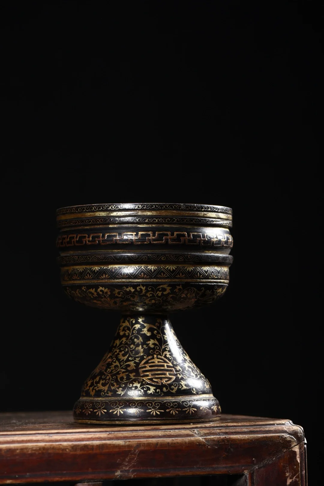 Wooden Lacquerware Outline in gold Flower texture Longevity character pattern Threaded wine glass Holy water cup tea caddy