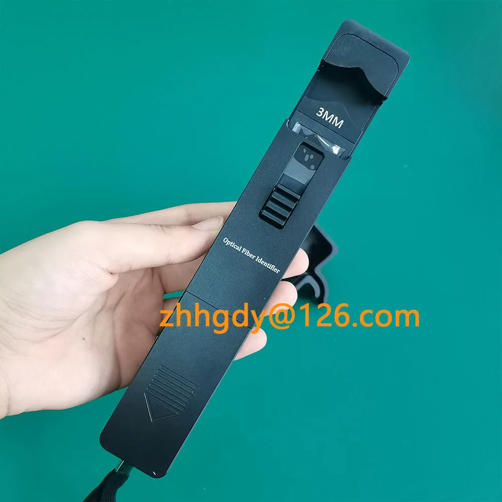 Hand Held KomShine KFI-35 Optical Fiber Identifier Metal Shell Of Optical Cable Signal Direction Identifier