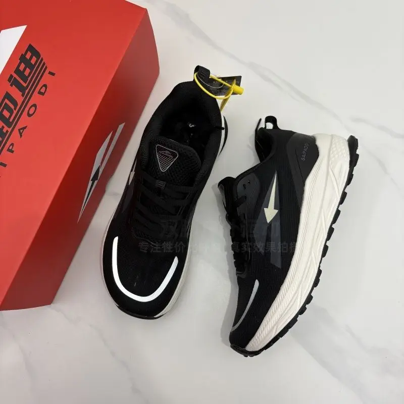 2025 Hot Summer Wearable Unisex Running Shoes Running Shoes Breathable Running Shoes Comfortable Running Casual Shoes Very Good