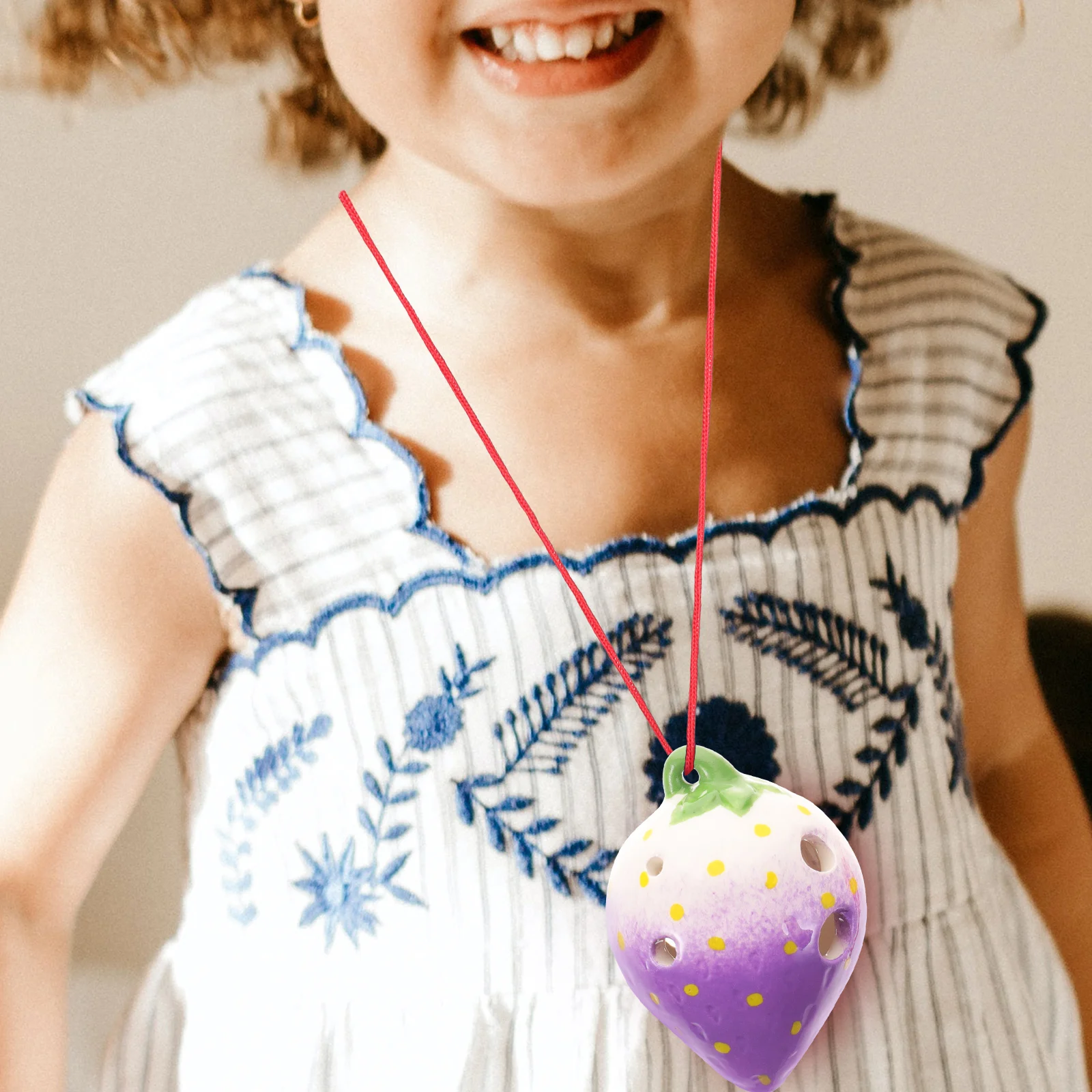 

1Set 6 Holes Ceramic Ocarina Strawberry Shaped Durable Craftsmanship Beginner Wind Instrument Adorable Creative