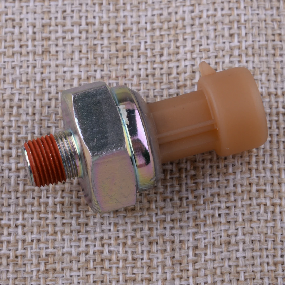 

Датчик давления моторного масла 1807369C2, подходит для Navistar DT466E I530E DT466 530 HT530 T444E 1994 1995 1996 1997 1998-2003 1807369