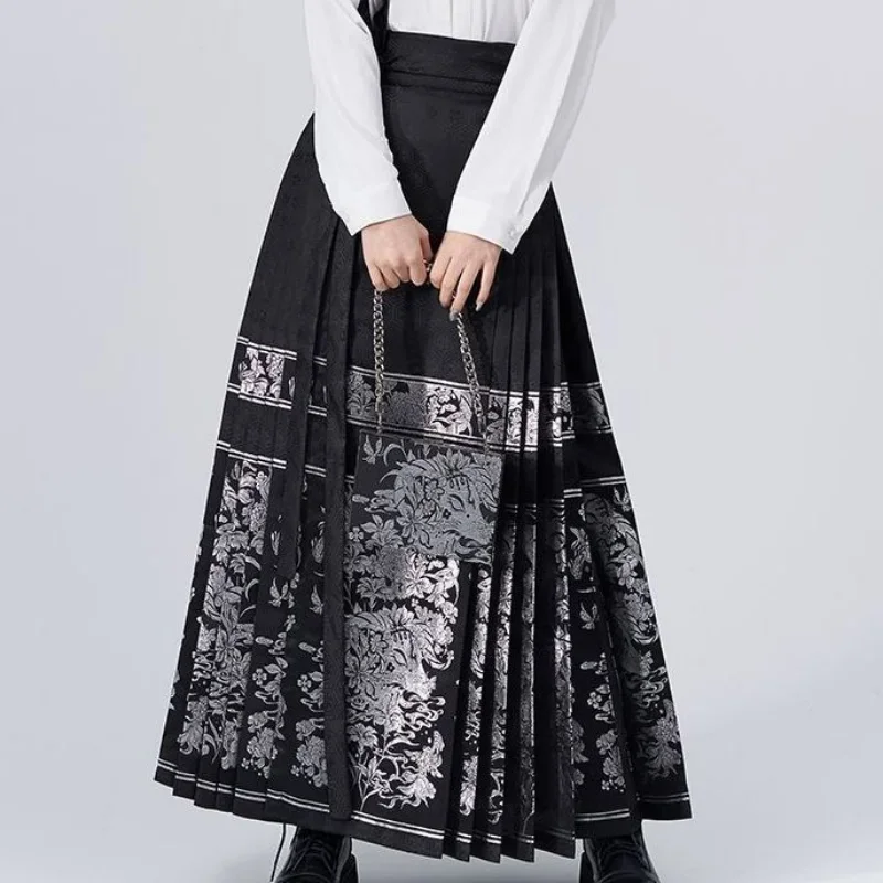 

2024 Summer Midi Skirt Vintage Ancient Chinese Court Costumes Horse Face Skirt Spring Elegant Luxury Printed Skirt