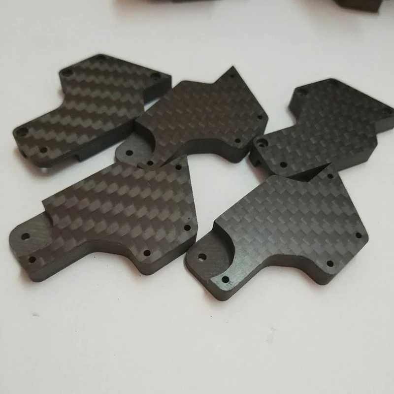 OEM produttore personalizzato parti in fibra di carbonio Cnc taglio Laser parte di lavorazione in fibra di carbonio foglio di fibra di carbonio per